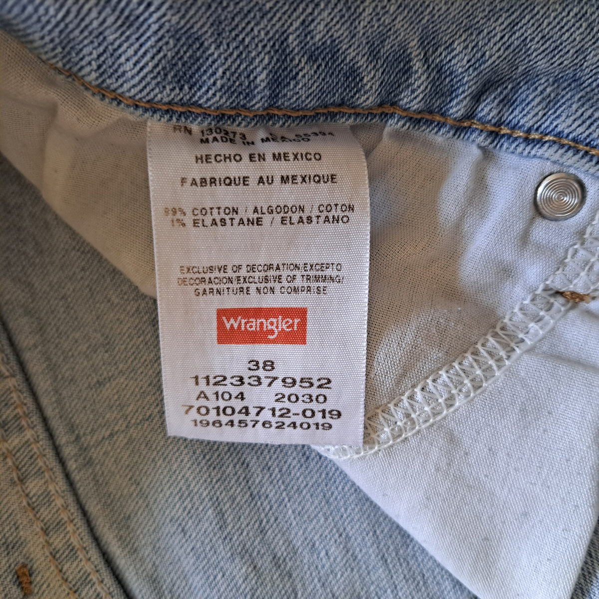 90's Vintage Wrangler 8 Ball Long Denim Jean Shorts