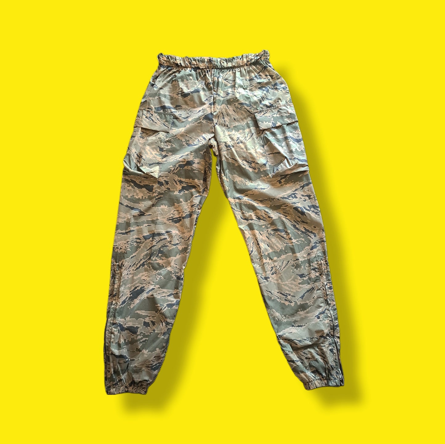Vintage Army Camouflage "Dakota Outerwear" Hooded Jogging Rain Suit